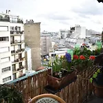 1 Bedroom Paris Apartment With Balcony View