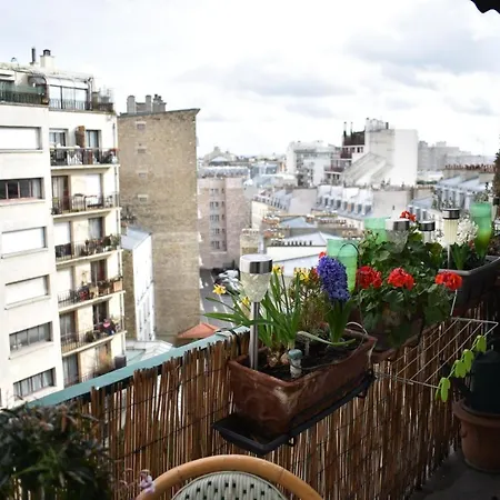 Appartamento 1 Bedroom With Balcony View Parigi