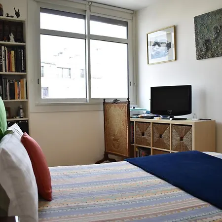 1 Bedroom With Balcony View Parigi